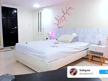 Stripchat Live Porn of charolbruce_1