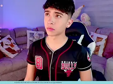 Stripchat Sex Cam of Niico_Cruz