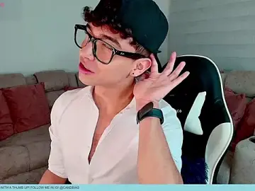 Stripchat Sex Cam of Niico_Cruz