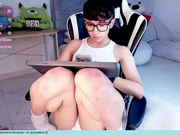 Stripchat Adult Webcam of Niico_Cruz