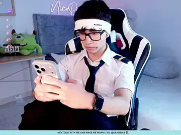 Stripchat Nude Webcam of Niico_Cruz