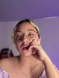 Stripchat Adult Webcams of Irisweet_