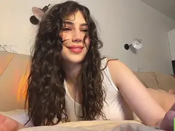 Stripchat Best Webcam of LolaTeaseX