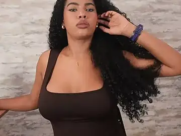 Stripchat Sex Cam of HOTBLACKANDWHITE2