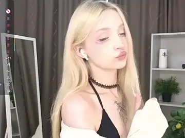 Stripchat Nude Webcam of Naughty__Couplles