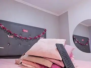 Stripchat Best live sex cam show of emma_lye