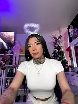 Stripchat Live Sex Cam of caroline_cossei