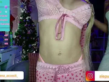 Stripchat Live Sex Cam of caroline_cossei