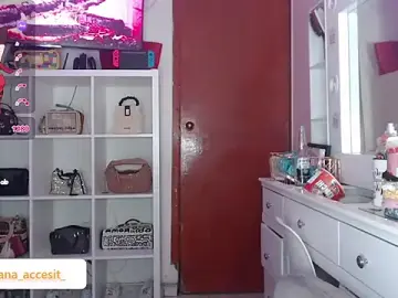 Stripchat Sex Chat of caroline_cossei