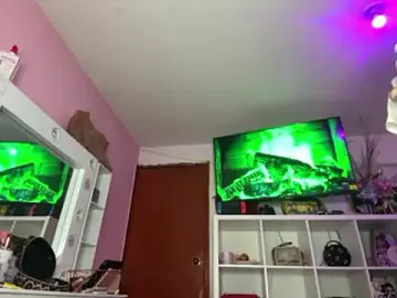 Stripchat Free Live Porn of caroline_cossei