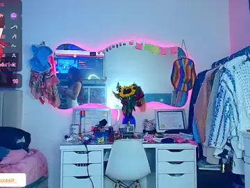 Stripchat Best Webcam of caroline_cossei