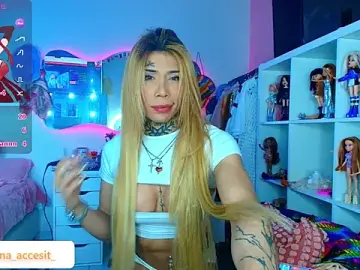 Stripchat Best live sex cam show of caroline_cossei