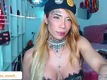 Stripchat Best live sex cam show of caroline_cossei