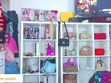 Stripchat Watch Live Sex Cams of caroline_cossei