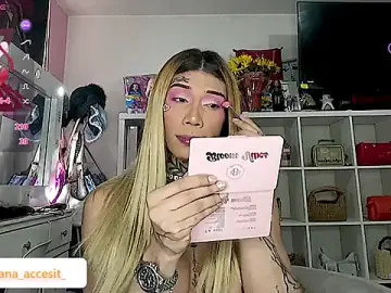 Stripchat Best Webcam of caroline_cossei