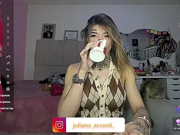 Stripchat Watch Live Sex Cams of caroline_cossei