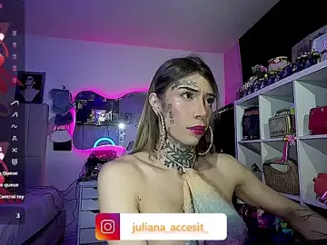 Stripchat Live Sex Cam of caroline_cossei