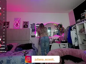 Stripchat Free Live Porn of caroline_cossei