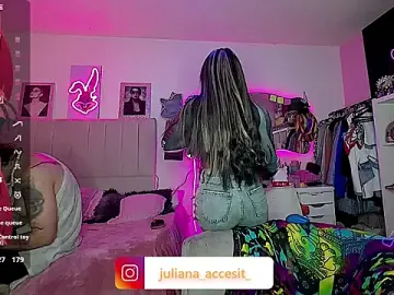 Stripchat Sex Chat of caroline_cossei