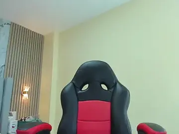 Stripchat Nude Webcam of MAGIEVANS1