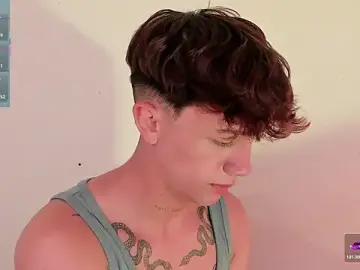 Stripchat Live Sex Cam of Tomy_Rox