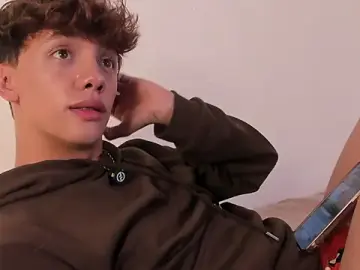 Stripchat Nude Webcam of Tomy_Rox