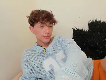 Stripchat Live Sex Cam of Tomy_Rox