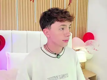 Stripchat Free Porn Cam of Tomy_Rox