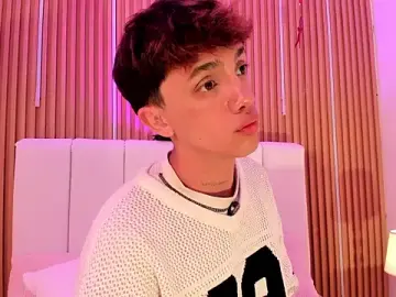 Stripchat Live Sex of Tomy_Rox