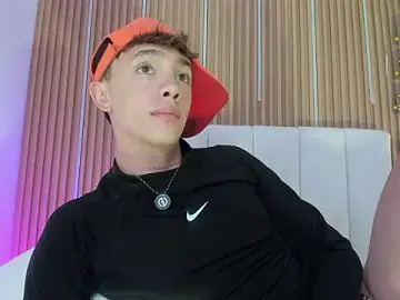 Stripchat Free Live Porn of Tomy_Rox