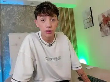 Stripchat Sex Cam of Tomy_Rox