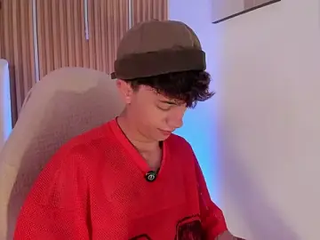 Stripchat Adult Video Chat of Tomy_Rox