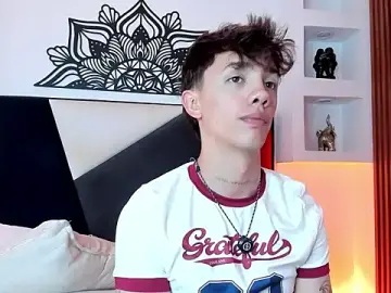 Stripchat Live Sex Cam of Tomy_Rox