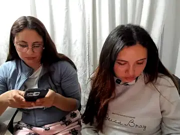 Stripchat Free Porn Cam of _girls_on_fire_