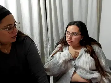 Stripchat Free Porn Cam of _girls_on_fire_