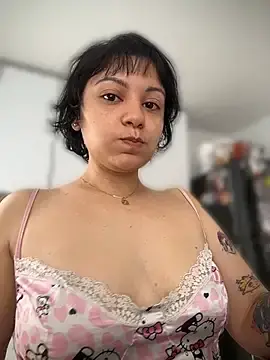Stripchat Free Live Porn of cinna_monroll