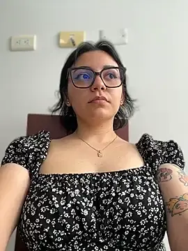 Stripchat Live Sex of cinna_monroll