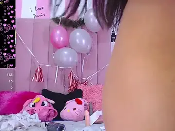 Stripchat Live Sex Cam of sara_caplerx