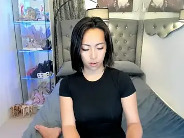 Stripchat Watch Live Sex Cams of reighnempress