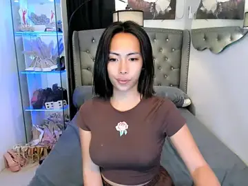 Stripchat Free Porn Cam of reighnempress