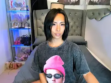 Stripchat Watch Live Sex Cams of reighnempress