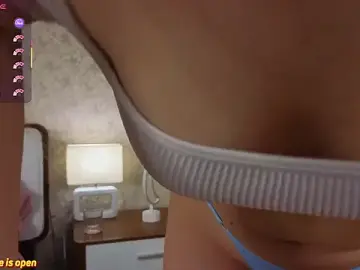 Stripchat Free Live Porn of Anna_mileer