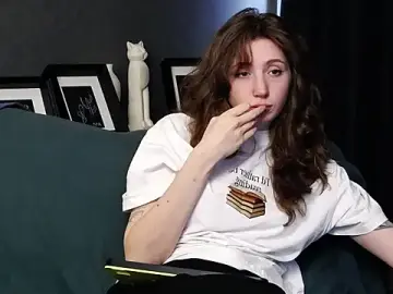 Stripchat Live Sex Cam of Ashley_Ross_