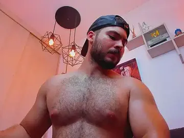 Stripchat Nude Webcam of SebastianVilla_