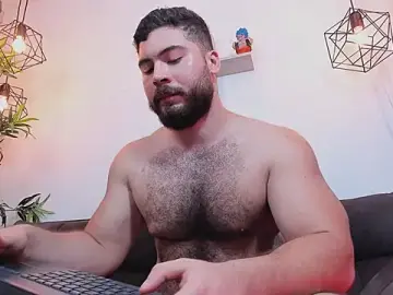 Stripchat Adult Webcams of SebastianVilla_