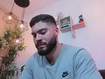 Stripchat Best live sex cam show of SebastianVilla_