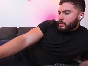 Stripchat Adult Webcam of SebastianVilla_