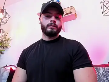 Stripchat Live Porn of SebastianVilla_