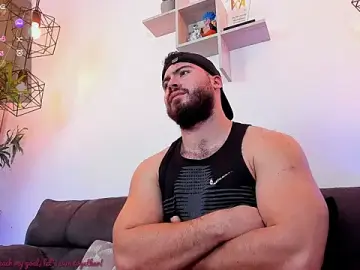 Stripchat Free Porn Cam of SebastianVilla_
