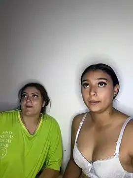 Stripchat Sex Cam of nicolexxaleja